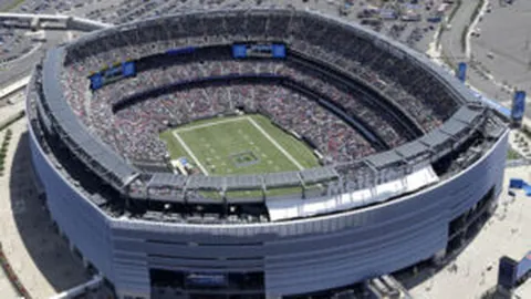 “澳网女单次轮对决：高芙挑战伯雷奇 比赛精华”